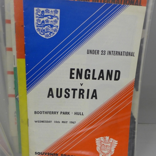 2094 - Football programmes; 1950s, 1960s, Manchester United, England U21, U23, friendlies, other programmes... 