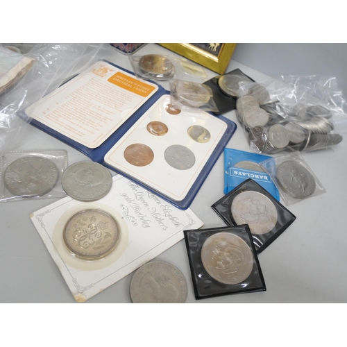 2101 - A collection of British and foreign coins and two bank notes, Dominica and Trinidad and Tobago
