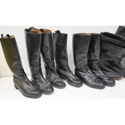 2110 - Five pairs of leather re-enactment boots