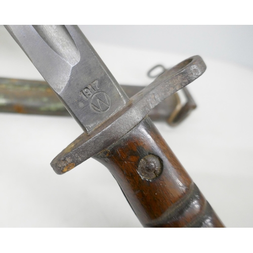 2186 - A US WWI military issue bayonet with scabbard **PLEASE NOTE THIS LOT IS NOT ELIGIBLE FOR IN-HOUSE PO... 