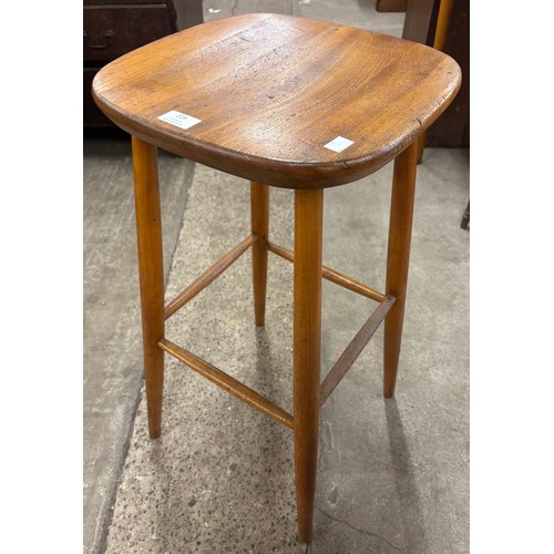 Lot 229       