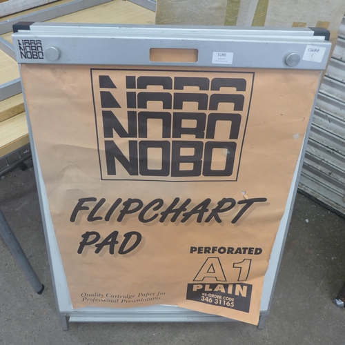 5180 - A flip chart with spares
