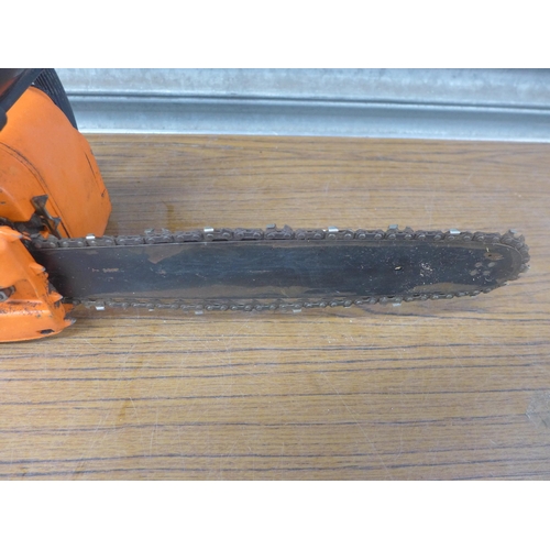 5191 - A Stihl 011-AV electronic/Quickstop petrol driven chainsaw