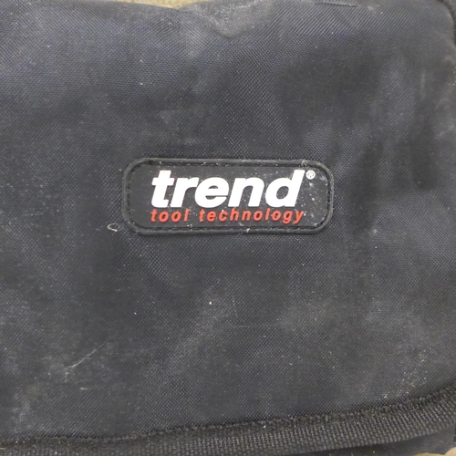 5210 - A Trend jig hinge jig and cutting work bench