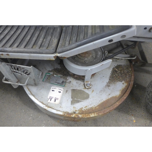 5226 - An MTD Laser L95 petrol driven ride on mower with a 3ft cutting deck, powered by a Kohler Command 12... 