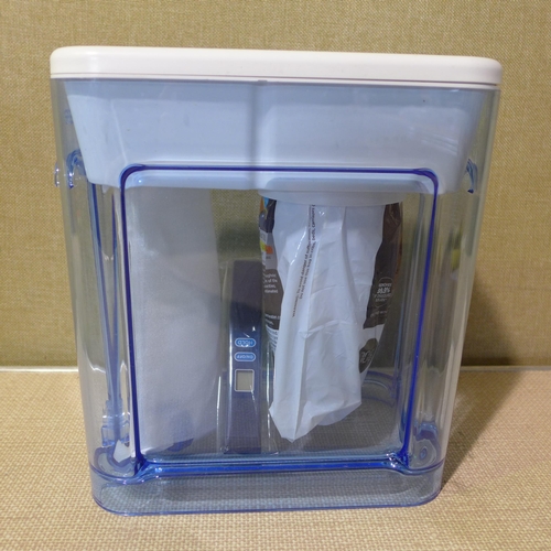 6023 - Culligan ZeroWater 5.2 L Ready-Read 5-Stage Water Filter Dispenser (AJSAm3 -66) *This lot is subject... 