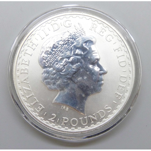 7121 - A 1999, 1oz fine silver Britannia 2£ coin