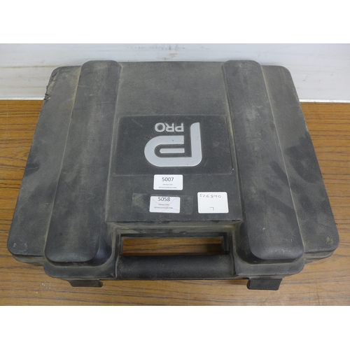 5017 - A Performance Pro Proset CLM710RH rotary hammer drill