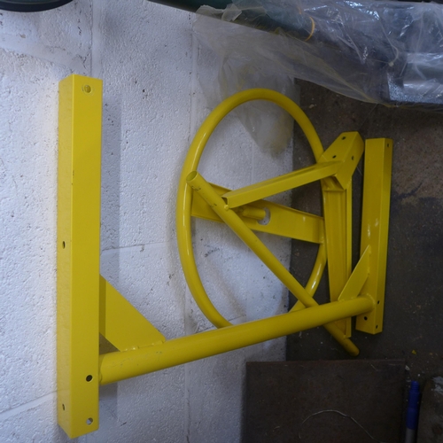 5001 - A boxed sample Clarke Contractor 110 litre, 230V cement mixer  *This lot is subject to VAT