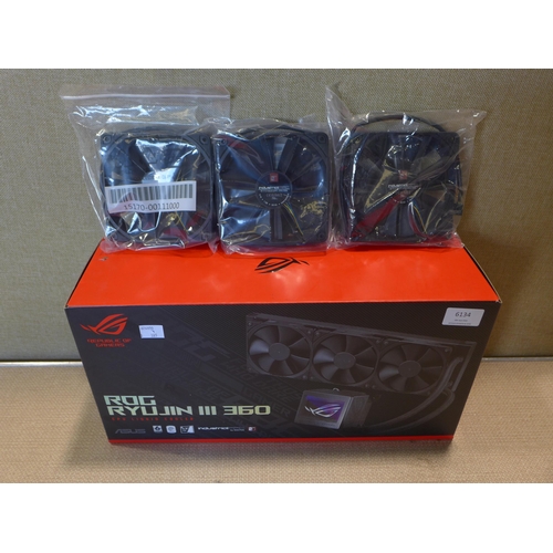 6134 - Apple ipad Air 16gb (model:MD791B/B)  *This lot is subject to VAT