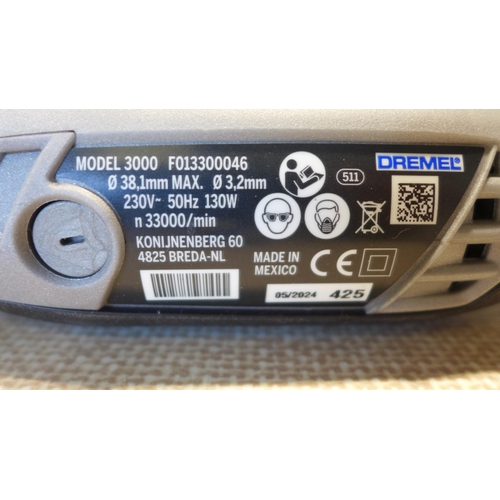 6135 - Apple ipad 5th Generation 32gb (model:MP252B/A)  *This lot is subject to VAT