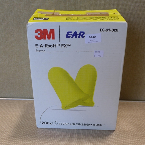 6140 - Apple ipad Air 16gb (model:MD791B/B)  *This lot is subject to VAT