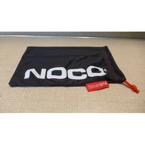 6142 - Apple ipad Air 16gb (model:MD791B/B)  *This lot is subject to VAT