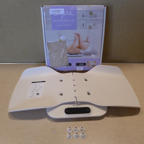 6145 - Apple ipad Air 16gb (model:MD791B/B)  *This lot is subject to VAT