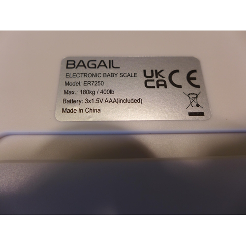 6145 - Apple ipad Air 16gb (model:MD791B/B)  *This lot is subject to VAT