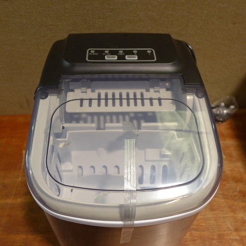 6172 - Three Feit smart LED strip lights   (354-203-205) *This lot is subject to VAT