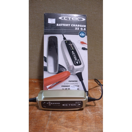 6180 - Delonghi oil filled small radiator   (354-755) *This lot is subject to VAT