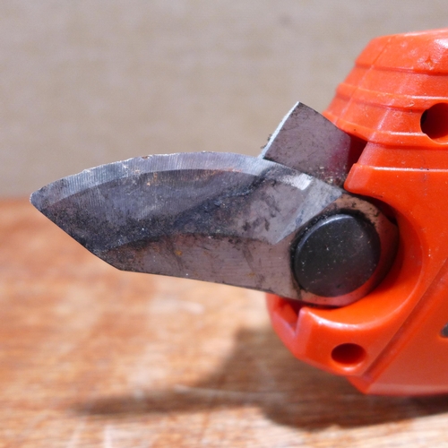 6187 - Kirkland Signature hard anodised cookware set, original RRP £114.99 + VAT (354-764) *This lot is sub... 