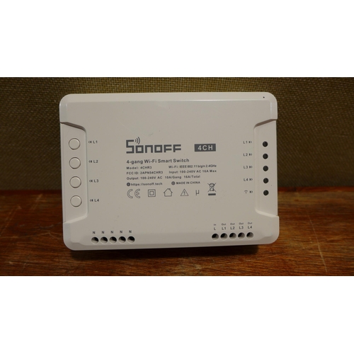 6195 - Quantity of Flocked hangers black  (354-104) *This lot is subject to VAT