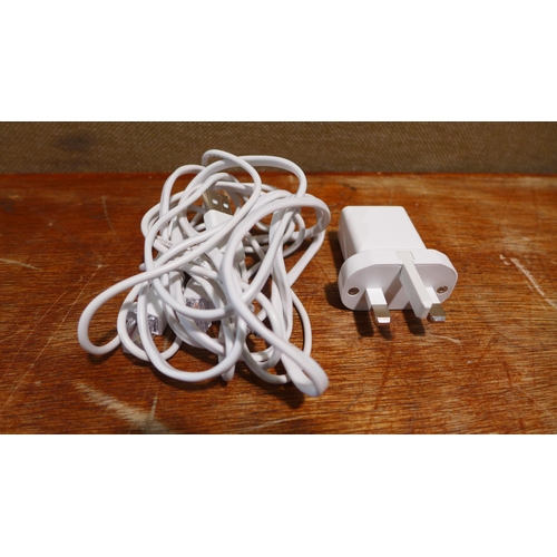 6212 - Shark steam mop , original RRP £99.99 + VAT (354-97) *This lot is subject to VAT