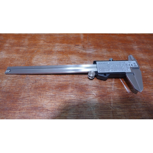 6228 - Delonghi oil filled grey radiator (354-80) *This lot is subject to VAT