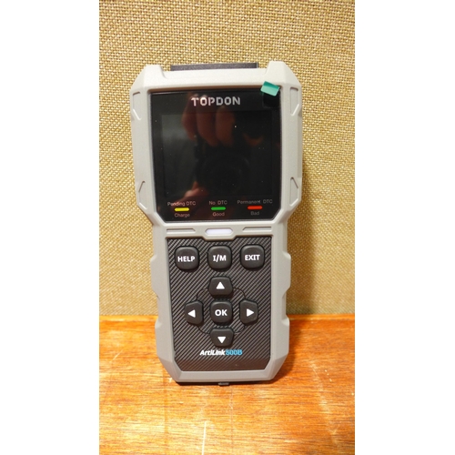 6239 - Six Iris 15l storage boxes and a Really useful wrapping/storage box (354-27) *This lot is subject to... 