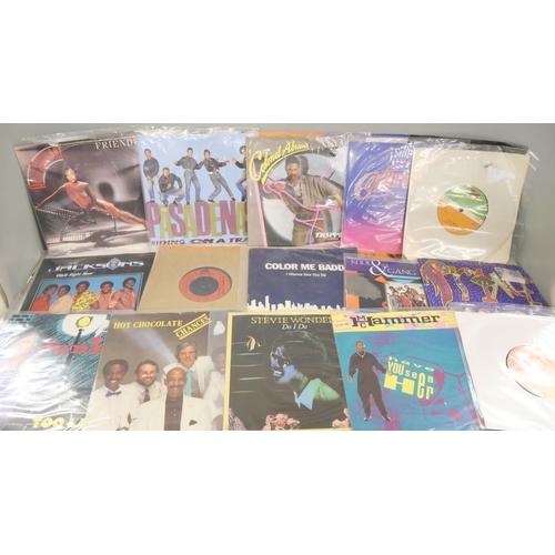 2098 - A collection of approximately 75 original 7