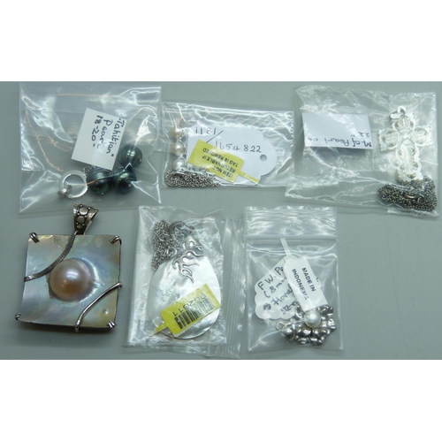 7235 - A collection of silver set mother of pearl and fresh water pearl jewellery