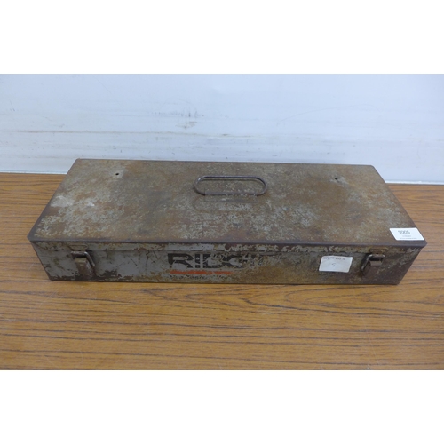 5005 - A set of Rigid pipe threading tools in case
