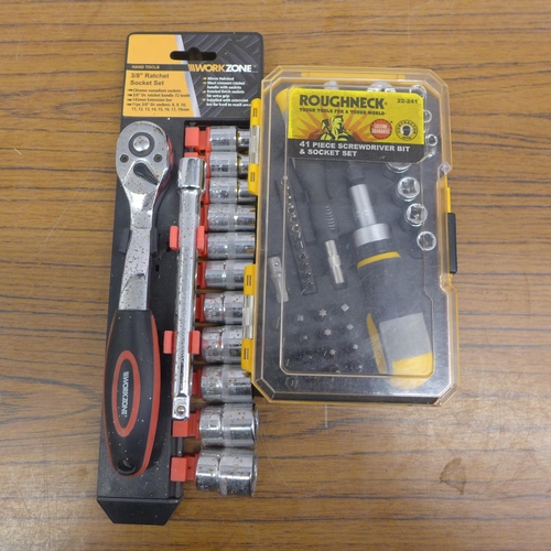 5006 - A Stanley Handyman wood plane in original box, a Stanley saw, a Workzone 3/8