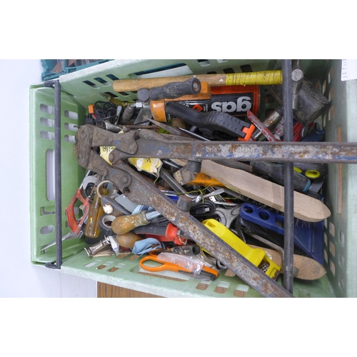 5017 - Two trays of assorted tools and other items including bolt croppers, saws, screwdrivers, wall plugs,... 