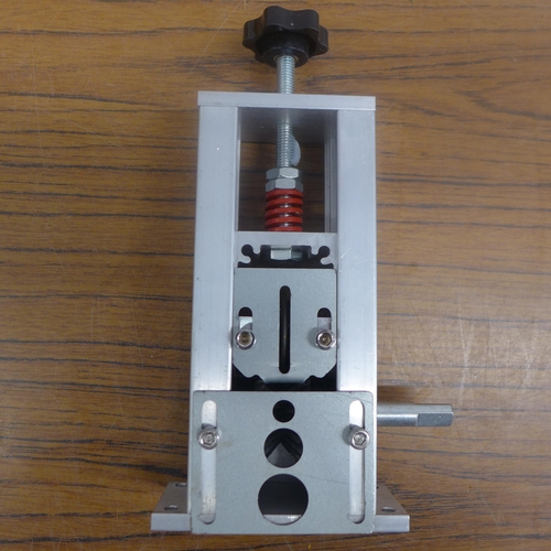 5036 - A cable stripping machine by hand crank or electric drill