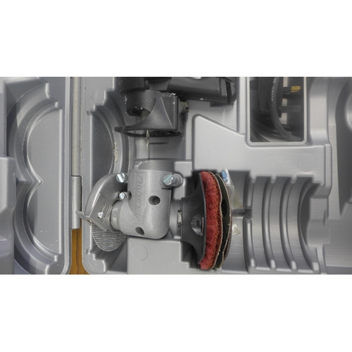 5046 - A cased Roto-Zip Type 1 spiral saw power tool with accessories and instruction manual