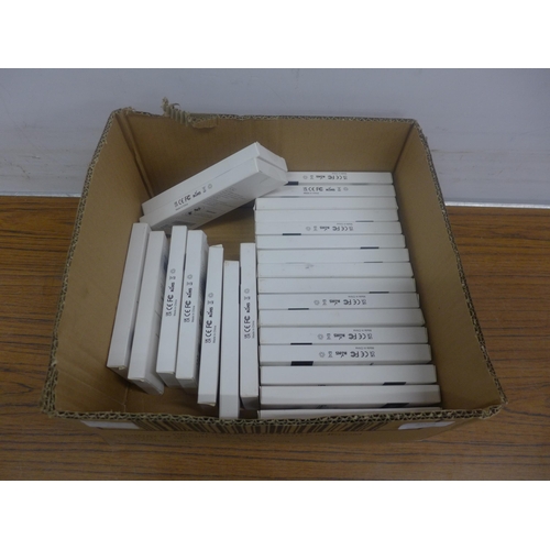 5074 - A box of 25 packs of Unamnk USBC to USBC fast charging cables, unused (twin packs)