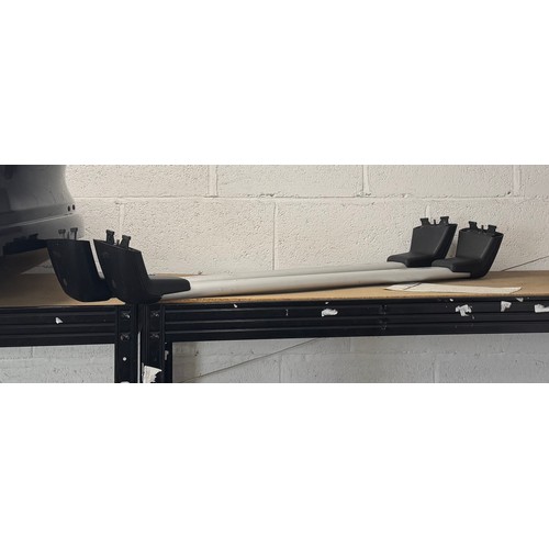 5064 - An 8ft BMW roof box with roof rack and keys