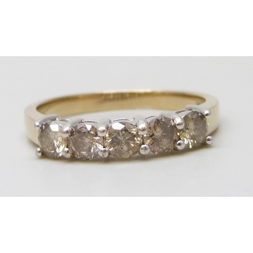Lot 7032      