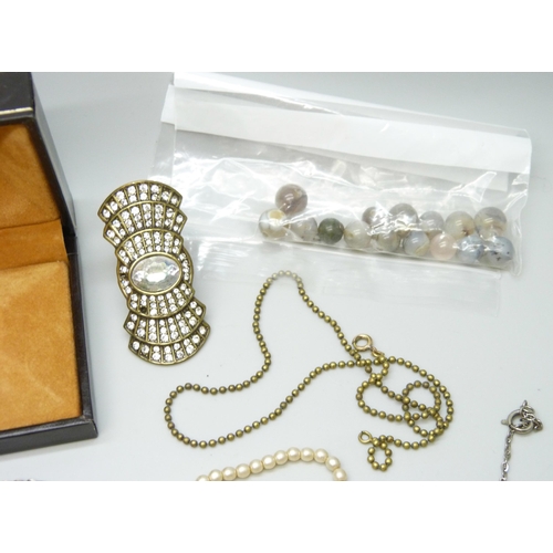 7085 - A collection of costume jewellery, a Dupont pen case and assorted loose gemstones including ruby etc... 