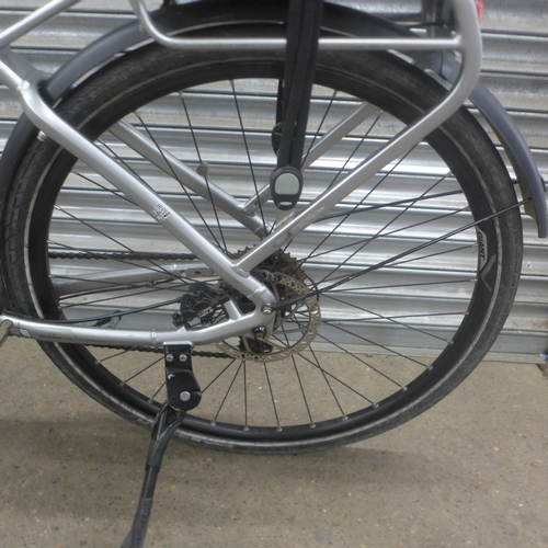 5128 - A Giant Prime Hybrid electric bike with a medium size frame, disc brakes, Giant Energy pack-300, 36V... 