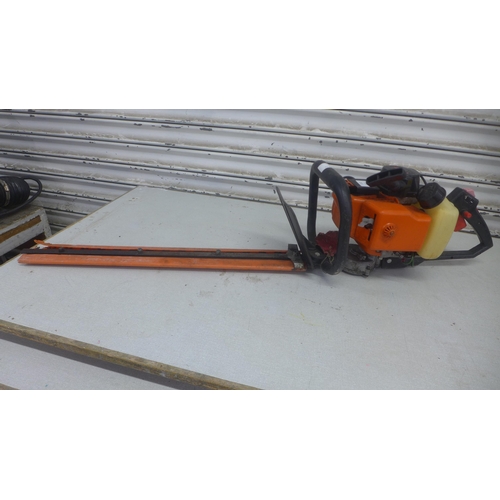 5152 - A Castor petrol hedge trimmer