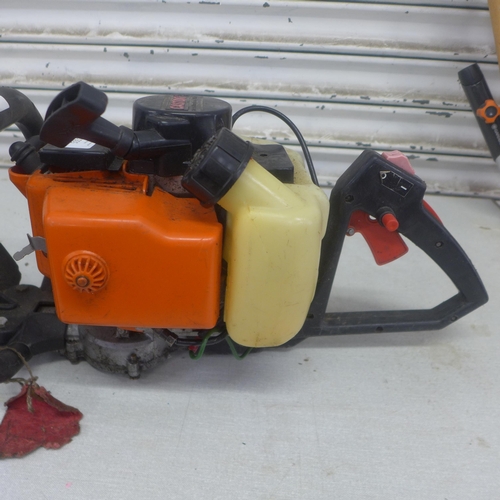 5152 - A Castor petrol hedge trimmer