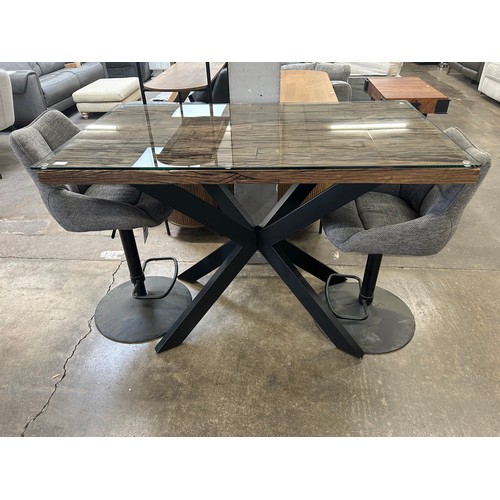 Lot 3002      