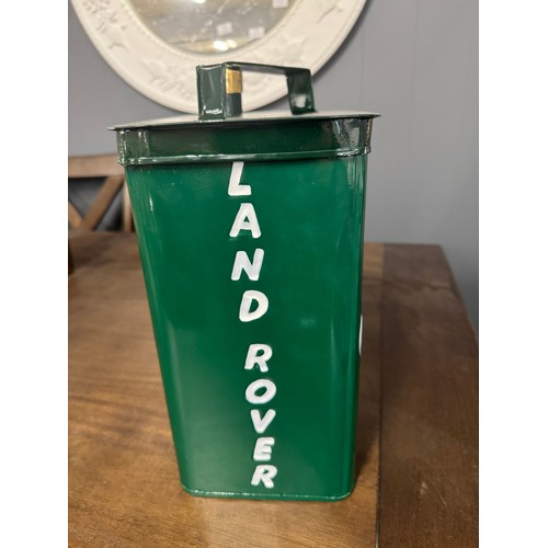 3013 - An oil can bearing the Land Rover inscription