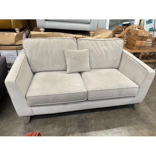 Lot 3099      