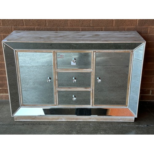 3193 - A pearl washed pine/mirrored sideboard