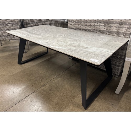 Lot 3037      