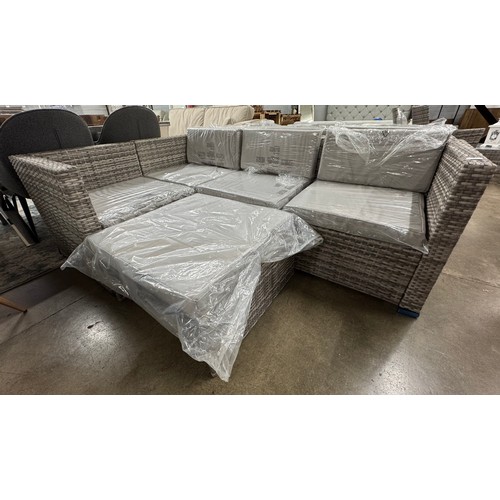 Lot 3040      