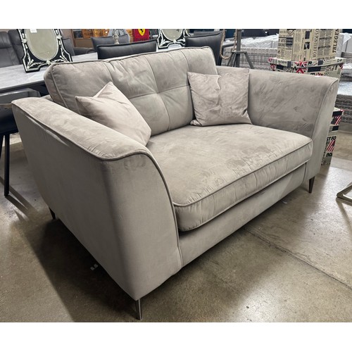 Lot 3045      