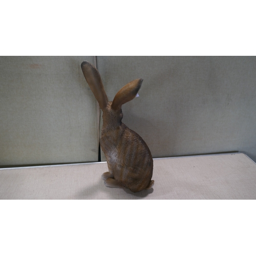 6010 - Evergreen hare ornament (358-321) *This lot is subject to VAT