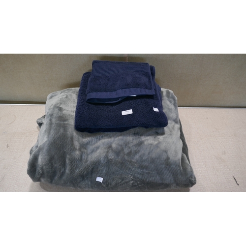 Lot 6052      
