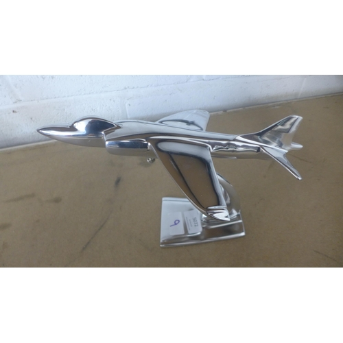 5072 - An aluminium Harrier jet model  *This lot is subject to VAT